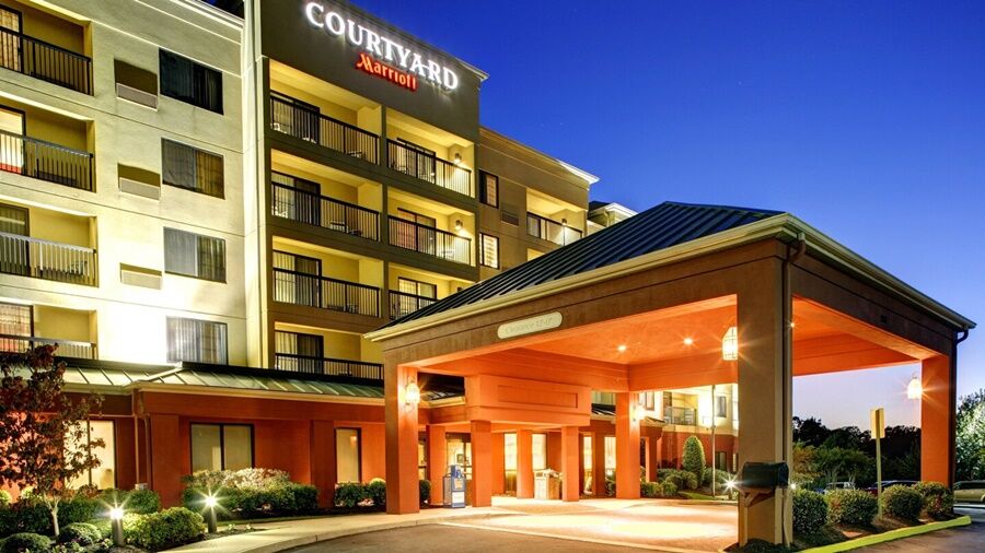 Courtyard Richmond Chester Exterior photo